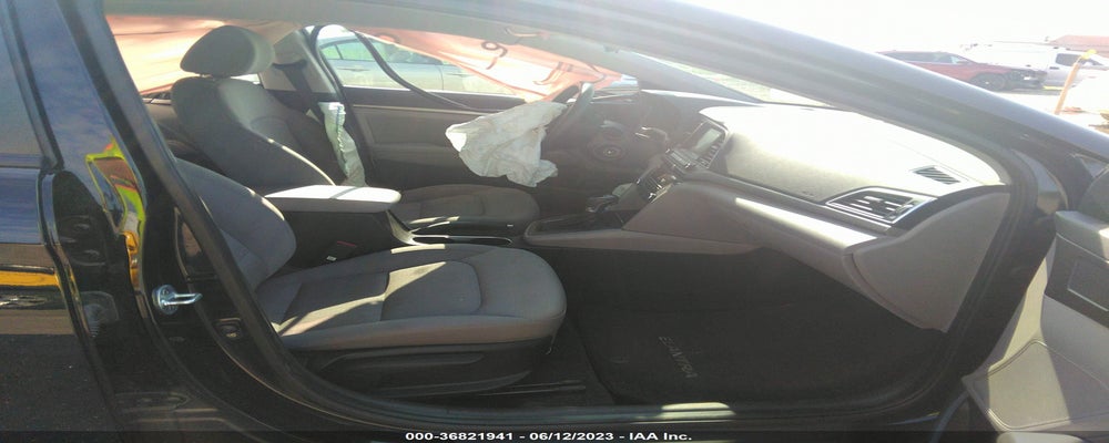 KMHD84LF0HU067294 2017 HYUNDAI ELANTRA photo no. 5