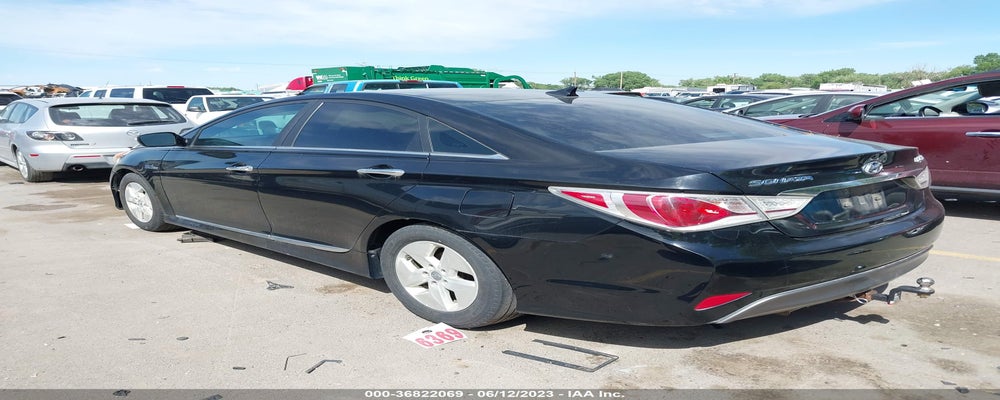 KMHEC4A4XBA002000 2011 HYUNDAI SONATA photo no. 3
