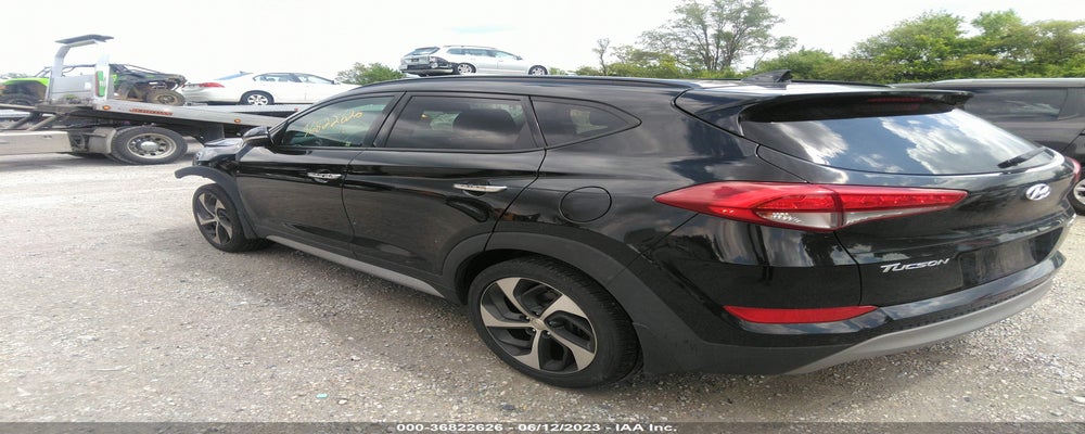 KM8J3CA21JU627650 2018 HYUNDAI TUCSON photo no. 3
