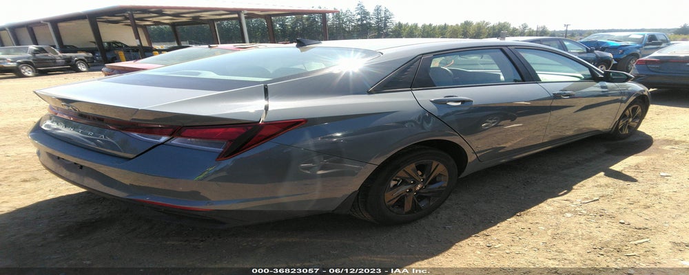KMHLM4AG1PU395437 2023 HYUNDAI ELANTRA photo no. 4