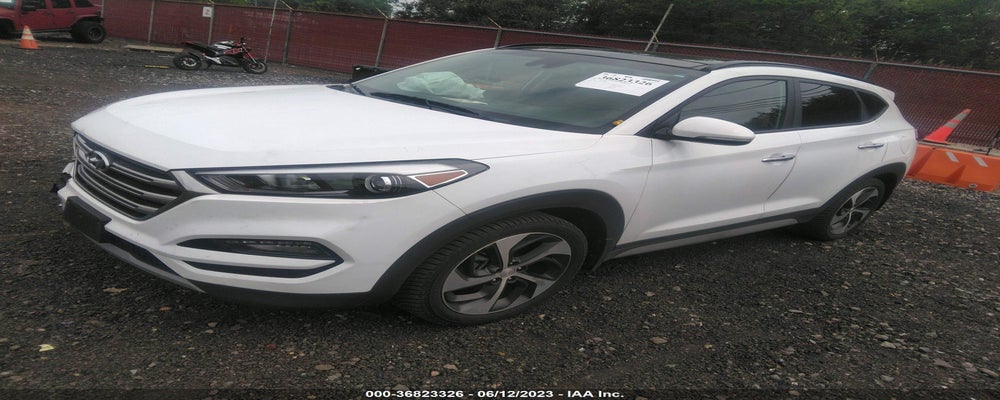 KM8J33A20JU693428 2018 HYUNDAI TUCSON photo no. 2