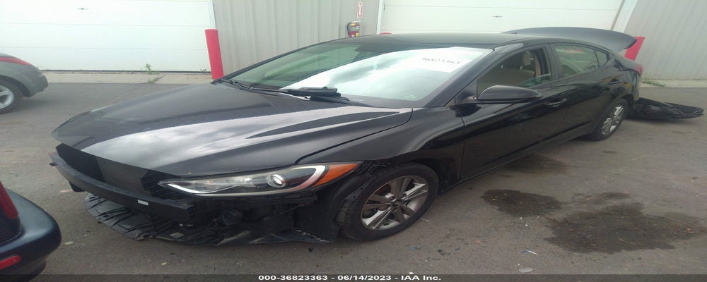 KMHD84LF3JU502945 2018 HYUNDAI ELANTRA photo no. 2