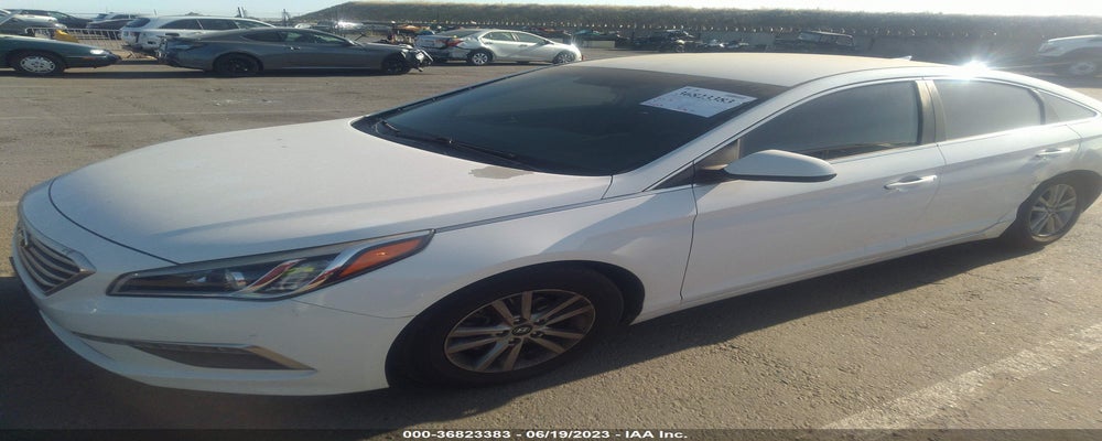 5NPE24AF3FH038408 2015 HYUNDAI SONATA photo no. 2