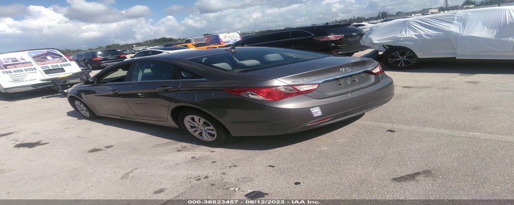 5NPEB4AC7BH046477 2011 HYUNDAI SONATA photo no. 3