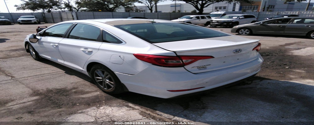 5NPE24AF5FH159697 2015 HYUNDAI SONATA photo no. 3
