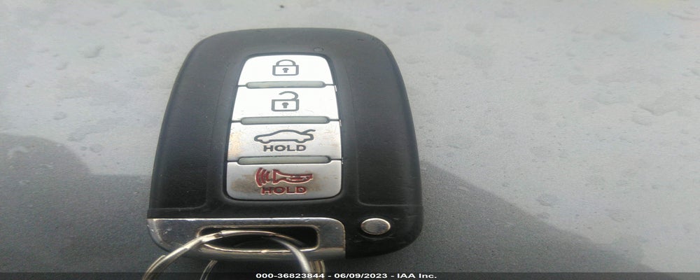 5NPEC4AB8DH753918 2013 HYUNDAI SONATA photo no. 11