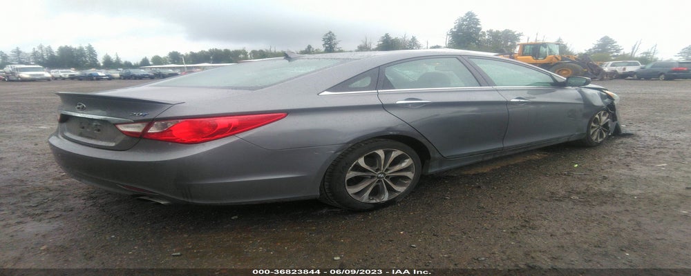 5NPEC4AB8DH753918 2013 HYUNDAI SONATA photo no. 4