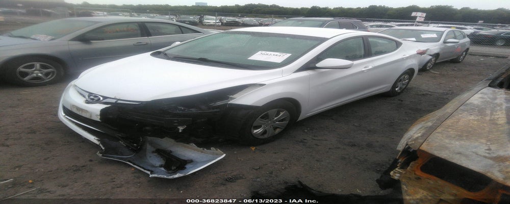 5NPDH4AE7GH744784 2016 HYUNDAI ELANTRA photo no. 2