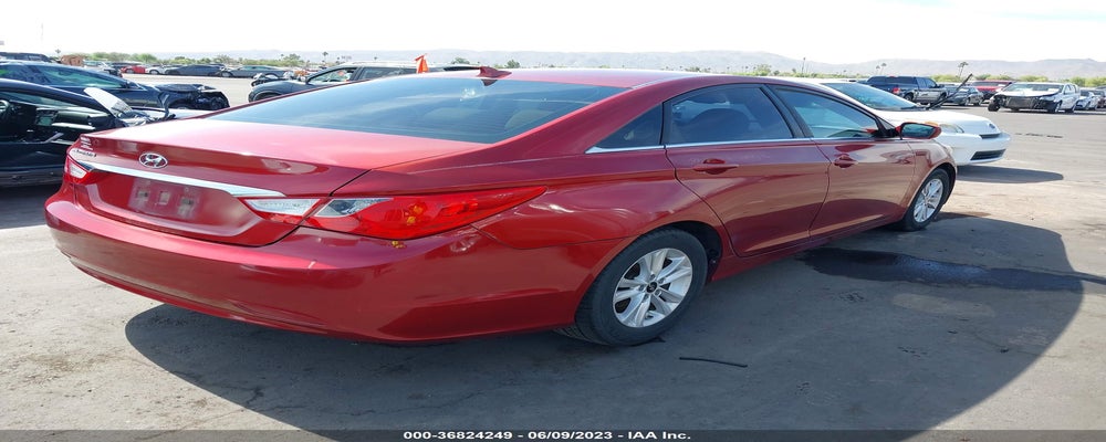5NPEB4ACXDH654576 2013 HYUNDAI SONATA photo no. 4