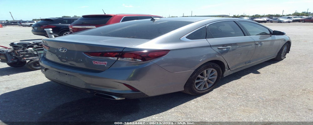 5NPE24AF2JH623750 2018 HYUNDAI SONATA photo no. 4