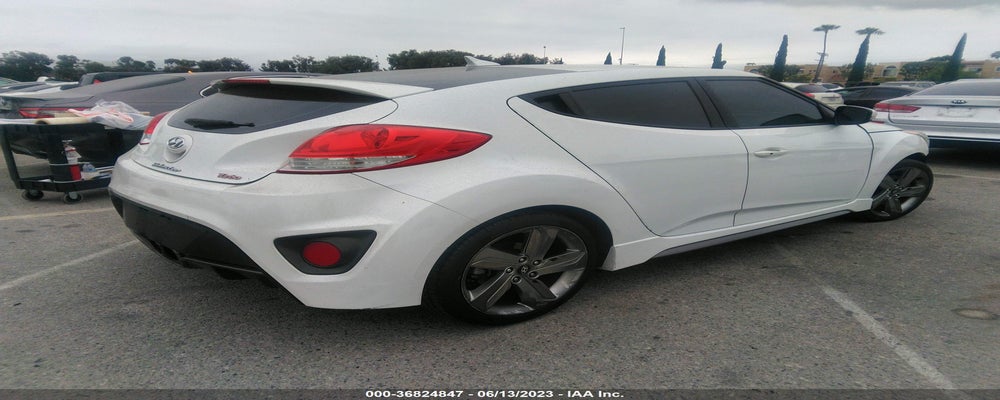 KMHTC6AE8DU162938 2013 HYUNDAI VELOSTER photo no. 4