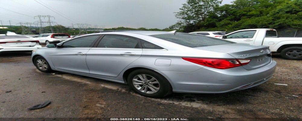 5NPEB4AC3BH286416 2011 HYUNDAI SONATA photo no. 3