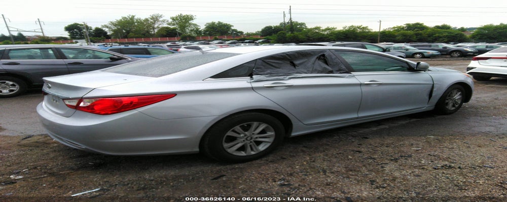 5NPEB4AC3BH286416 2011 HYUNDAI SONATA photo no. 4