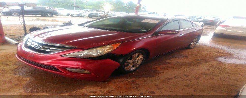 5NPEC4AB8BH268773 2011 HYUNDAI SONATA photo no. 2