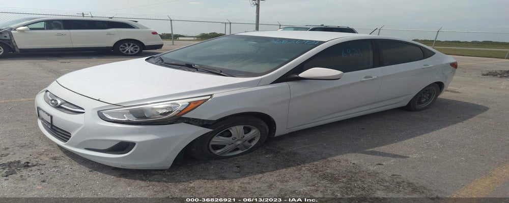 KMHCT4AE1HU378916 2017 HYUNDAI ACCENT photo no. 2