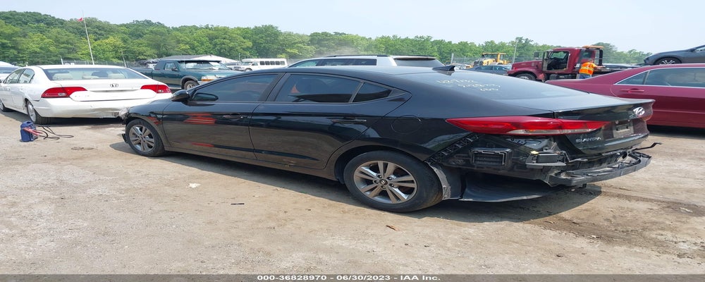 KMHD84LF4JU445512 2018 HYUNDAI ELANTRA photo no. 3