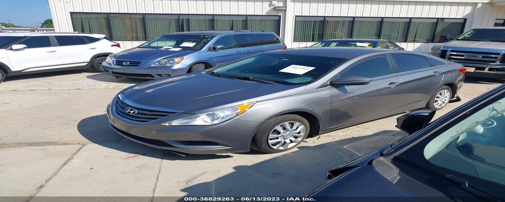 5NPEB4AC7BH040145 2011 HYUNDAI SONATA photo no. 2