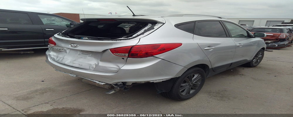 KM8JU3AG4FU969285 2015 HYUNDAI TUCSON photo no. 4