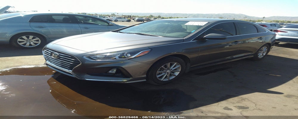 5NPE24AF2KH806017 2019 HYUNDAI SONATA photo no. 2