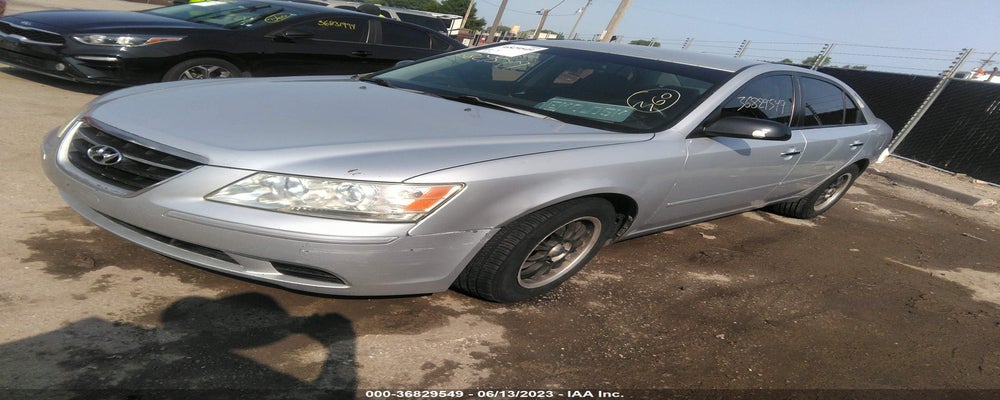 5NPET4AC0AH577368 2010 HYUNDAI SONATA photo no. 2