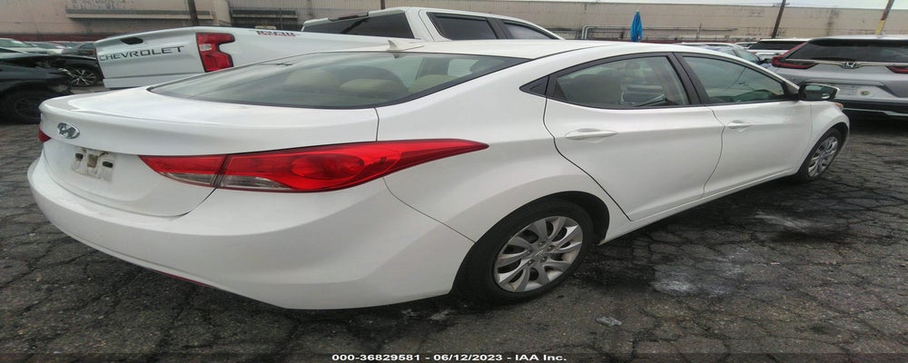 5NPDH4AE4BH060557 2011 HYUNDAI ELANTRA photo no. 4