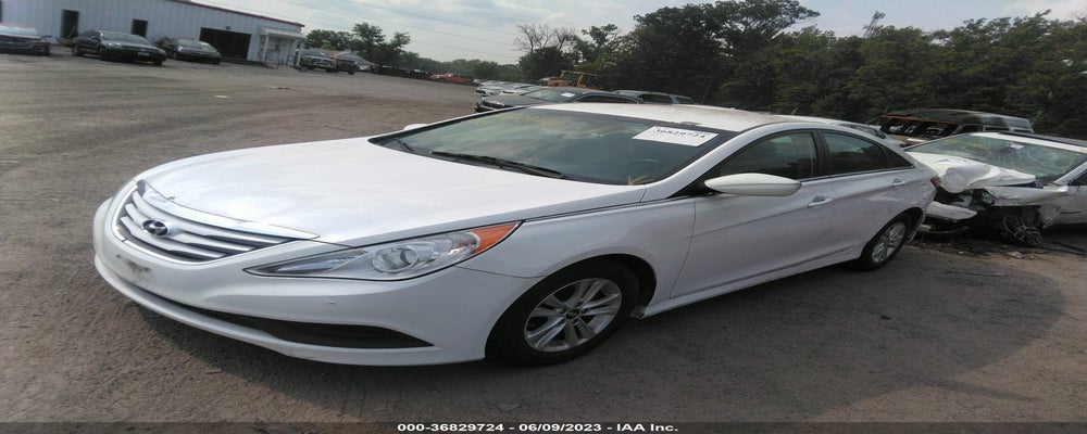 5NPEB4AC2EH942304 2014 HYUNDAI SONATA photo no. 2