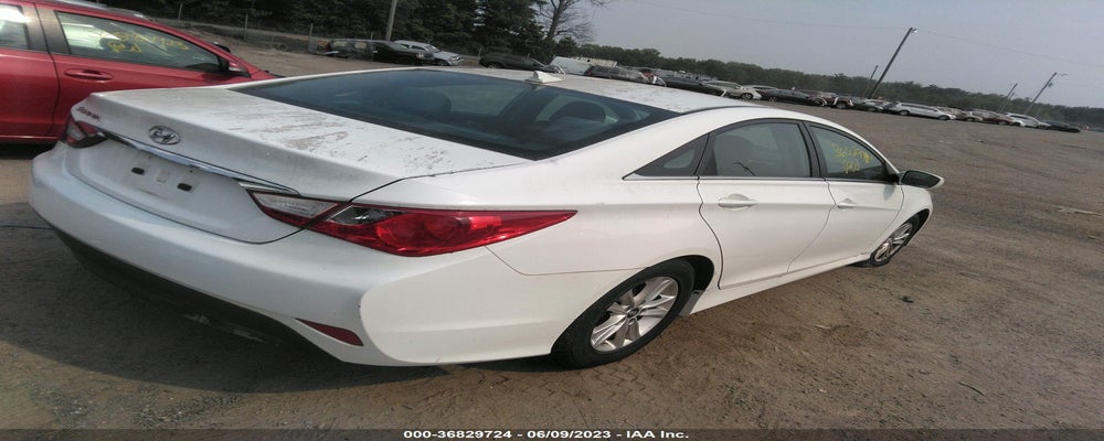 5NPEB4AC2EH942304 2014 HYUNDAI SONATA photo no. 4