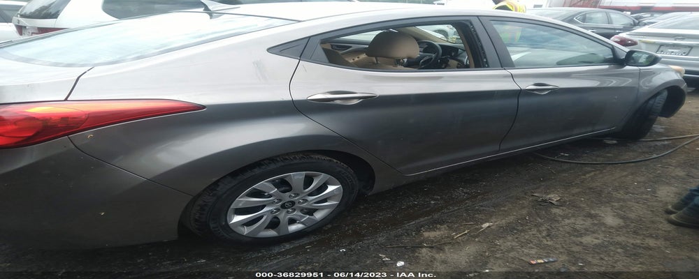 5NPDH4AE1DH231364 2013 HYUNDAI ELANTRA photo no. 4
