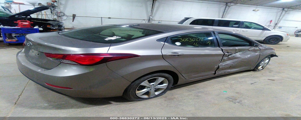 5NPDH4AE3GH675219 2016 HYUNDAI ELANTRA photo no. 4