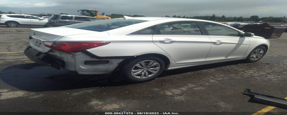 5NPEB4AC1CH333010 2012 HYUNDAI SONATA photo no. 4