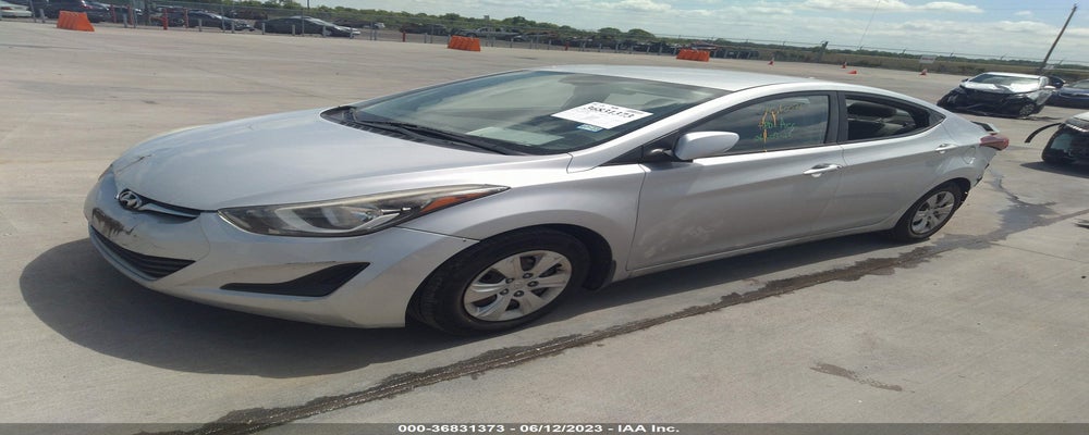 KMHDH4AE5GU573793 2016 HYUNDAI ELANTRA photo no. 2