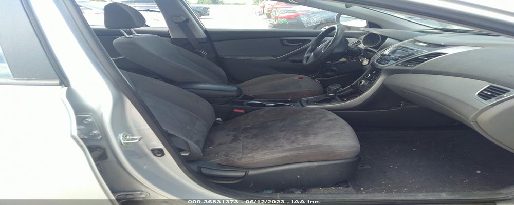 KMHDH4AE5GU573793 2016 HYUNDAI ELANTRA photo no. 5