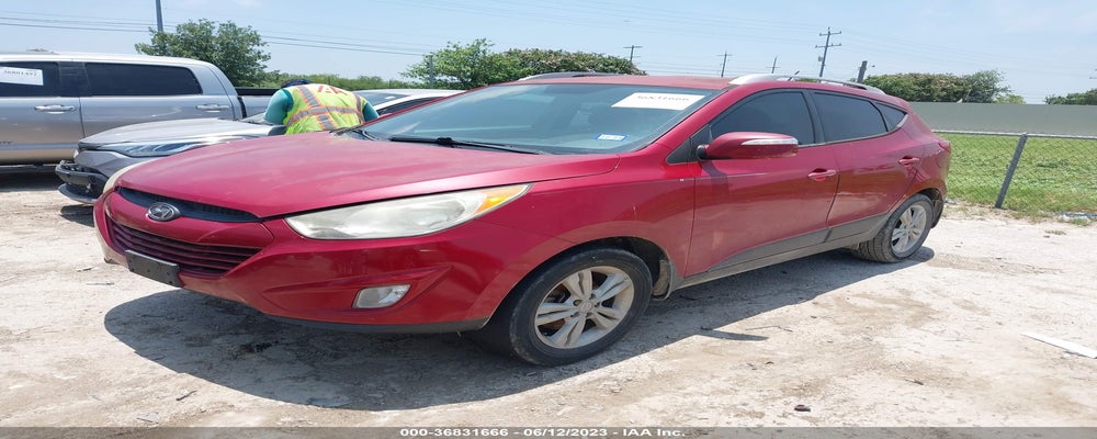 KM8JU3AC4DU562156 2013 HYUNDAI TUCSON photo no. 2