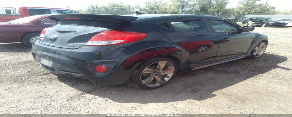 KMHTC6AE4FU231580 2015 HYUNDAI VELOSTER photo no. 4
