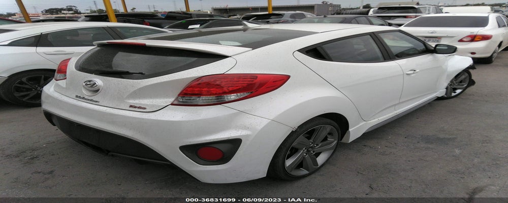 KMHTC6AE2DU144080 2013 HYUNDAI VELOSTER photo no. 4