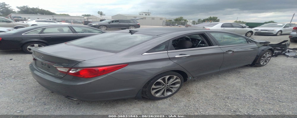 5NPEC4AB6DH587317 2013 HYUNDAI SONATA photo no. 4