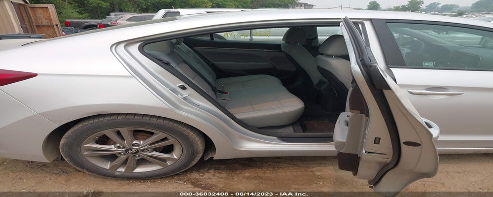 5NPD84LFXHH067821 2017 HYUNDAI ELANTRA photo no. 8