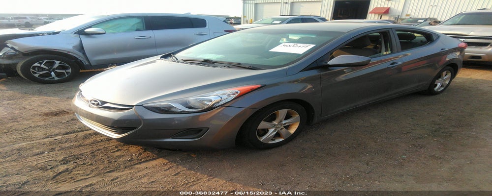 5NPDH4AE6DH368610 2013 HYUNDAI ELANTRA photo no. 2