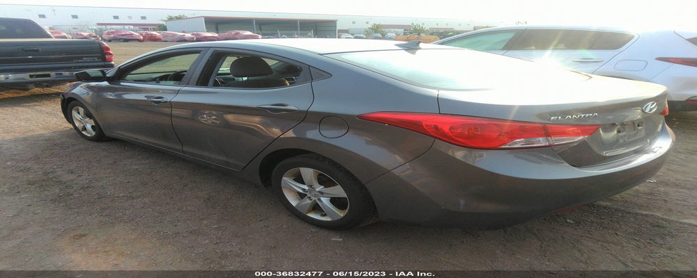 5NPDH4AE6DH368610 2013 HYUNDAI ELANTRA photo no. 3