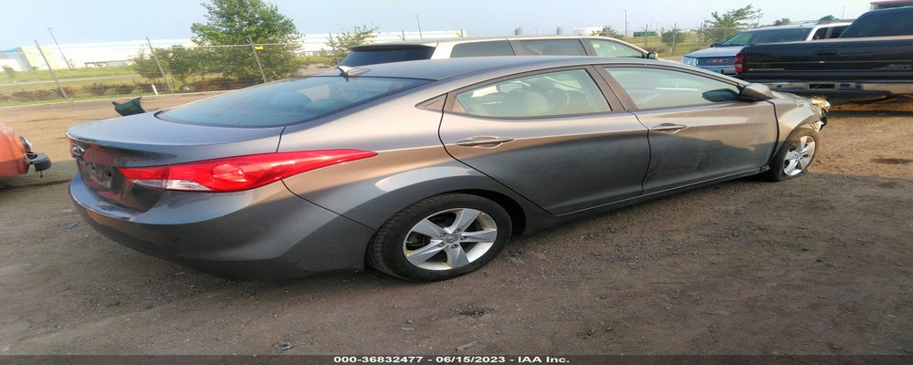 5NPDH4AE6DH368610 2013 HYUNDAI ELANTRA photo no. 4
