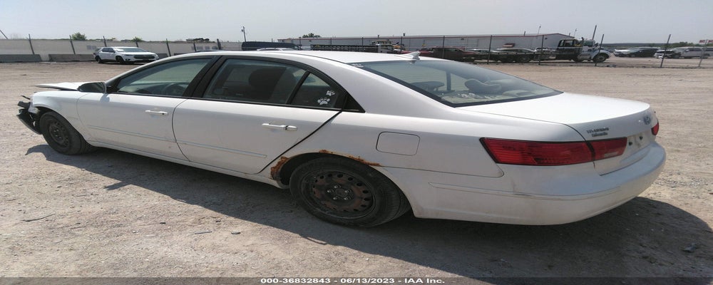 5NPET4AC3AH651379 2010 HYUNDAI SONATA photo no. 3