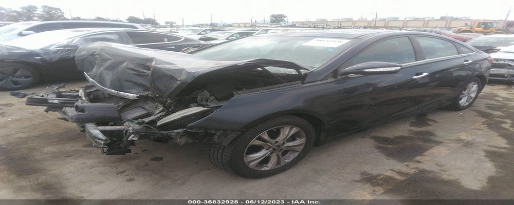 5NPEC4AC4DH721203 2013 HYUNDAI SONATA photo no. 2
