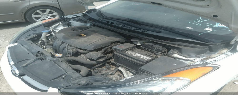 5NPDH4AE2CH124533 2012 HYUNDAI ELANTRA photo no. 10