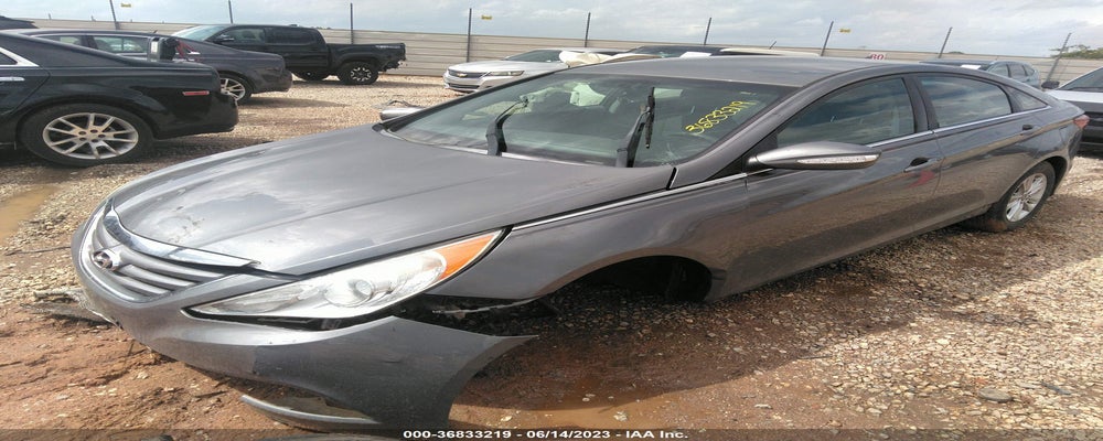 5NPEB4AC8EH879953 2014 HYUNDAI SONATA photo no. 2