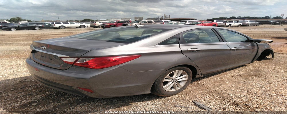5NPEB4AC8EH879953 2014 HYUNDAI SONATA photo no. 4