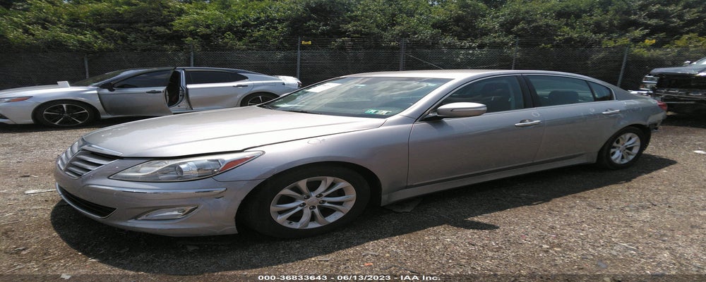 KMHGC4DD1DU212989 2013 HYUNDAI GENESIS photo no. 2