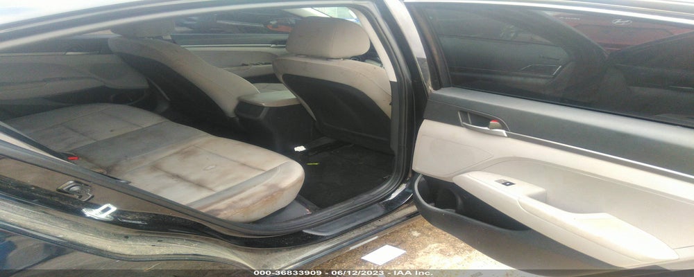 5NPD74LF9JH214641 2018 HYUNDAI ELANTRA photo no. 8