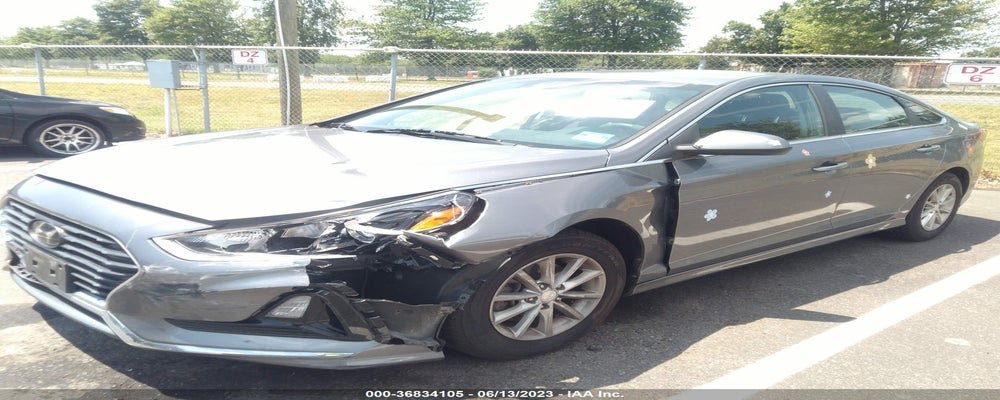 5NPE24AFXJH673585 2018 HYUNDAI SONATA photo no. 2