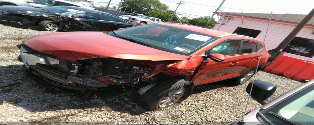 KM8J33A45HU415975 2017 HYUNDAI TUCSON photo no. 2
