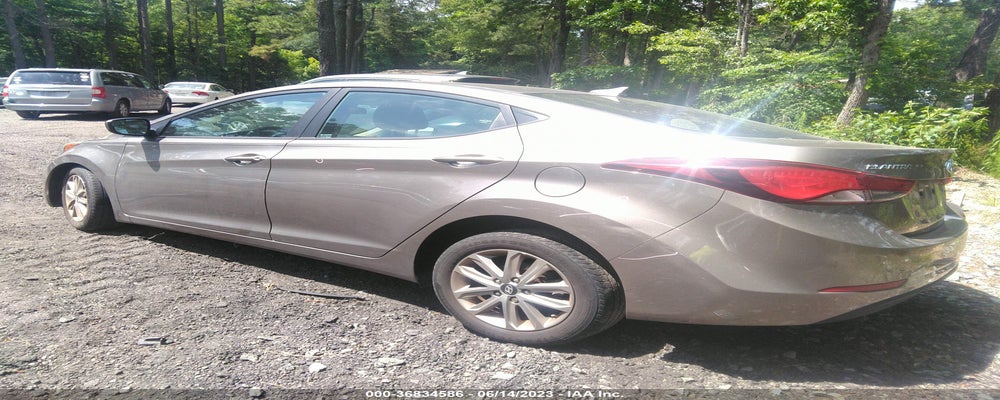 5NPDH4AE1GH722540 2016 HYUNDAI ELANTRA photo no. 3